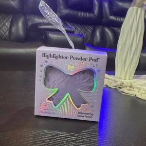 Purple Heart highlighter glitter puff